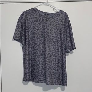 gray cheetah print tshirt!